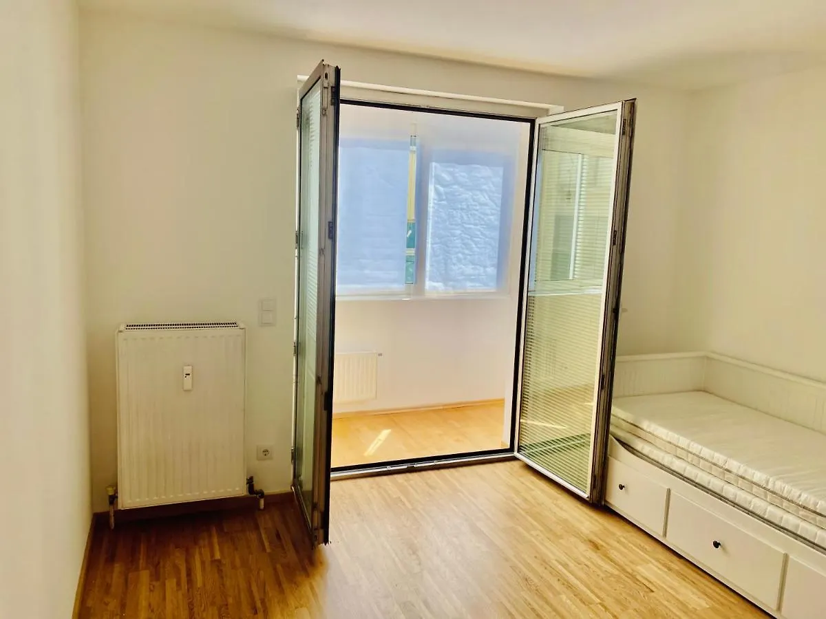 Design Apartment Central Station City Center Вена