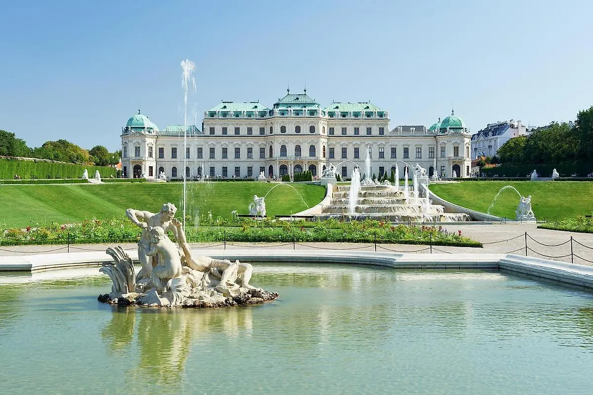 Design Apartment Central Station City Center Vienna Austria